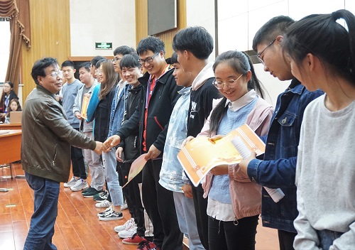 DSC05437.jpg DSC05437.jpg